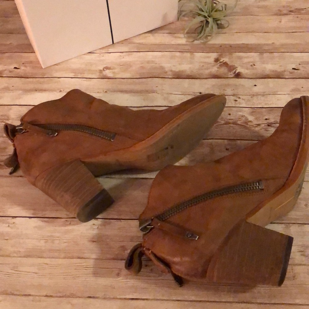 Dolce Vita Booties